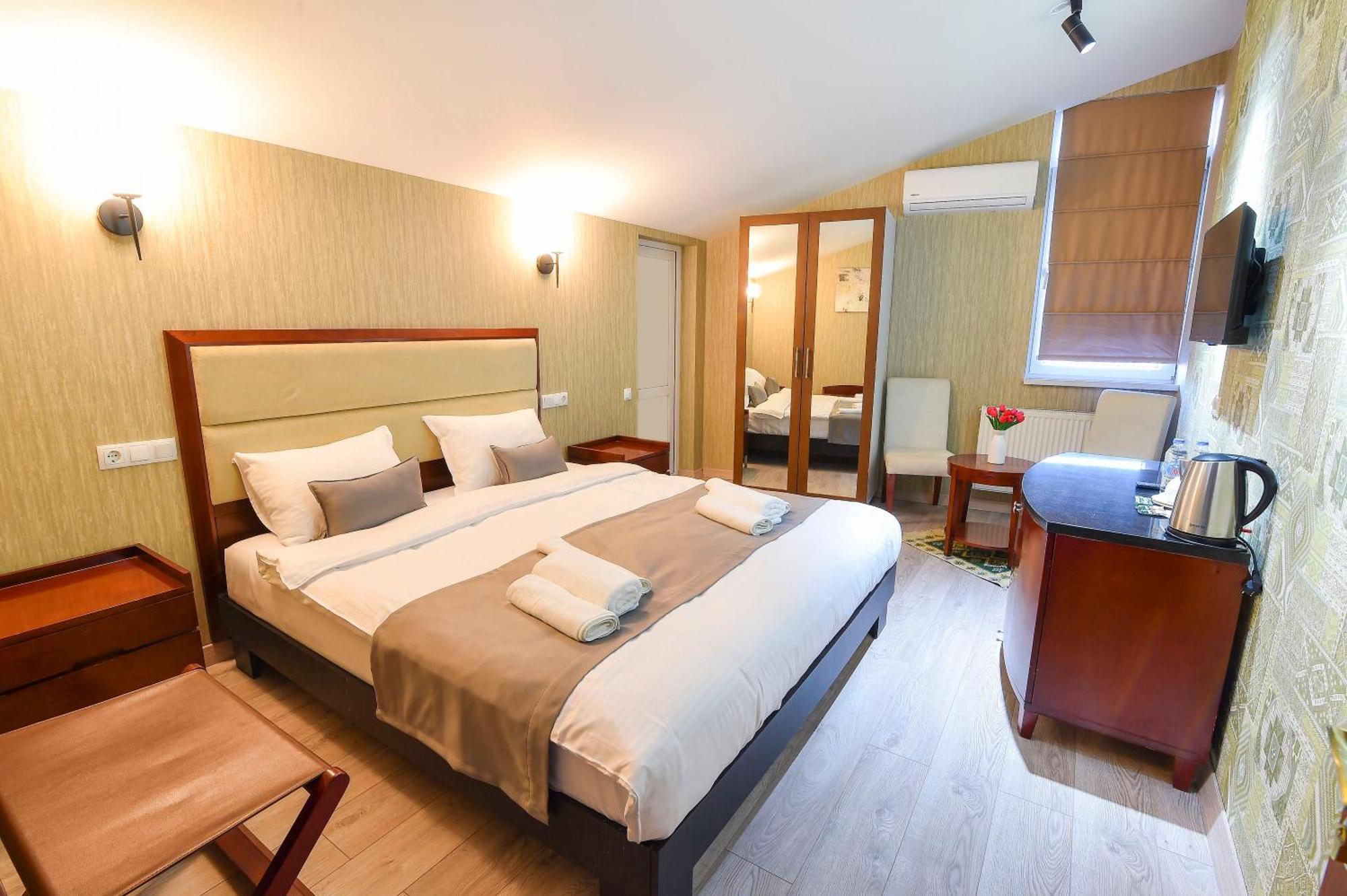Kraveli Hotel Tbilisi Luaran gambar
