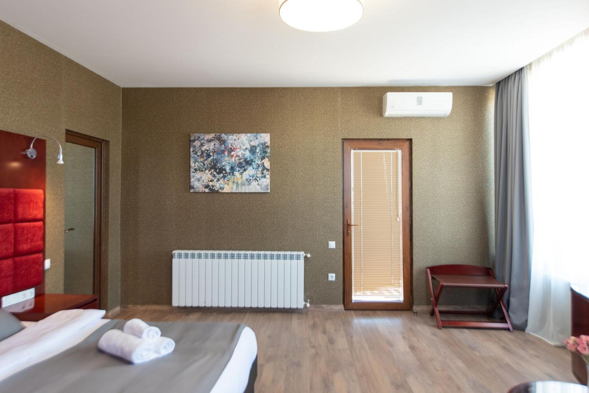 Kraveli Hotel Tbilisi Luaran gambar