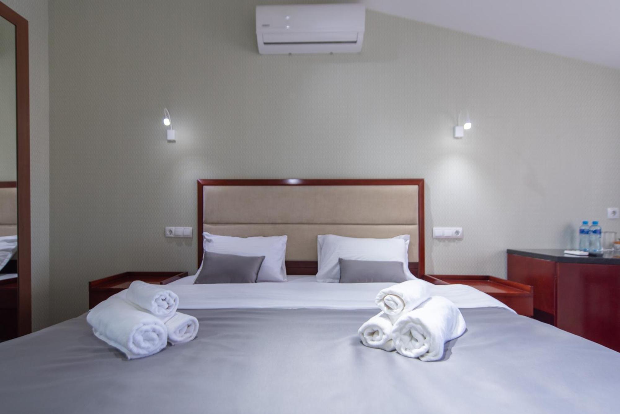 Kraveli Hotel Tbilisi Luaran gambar