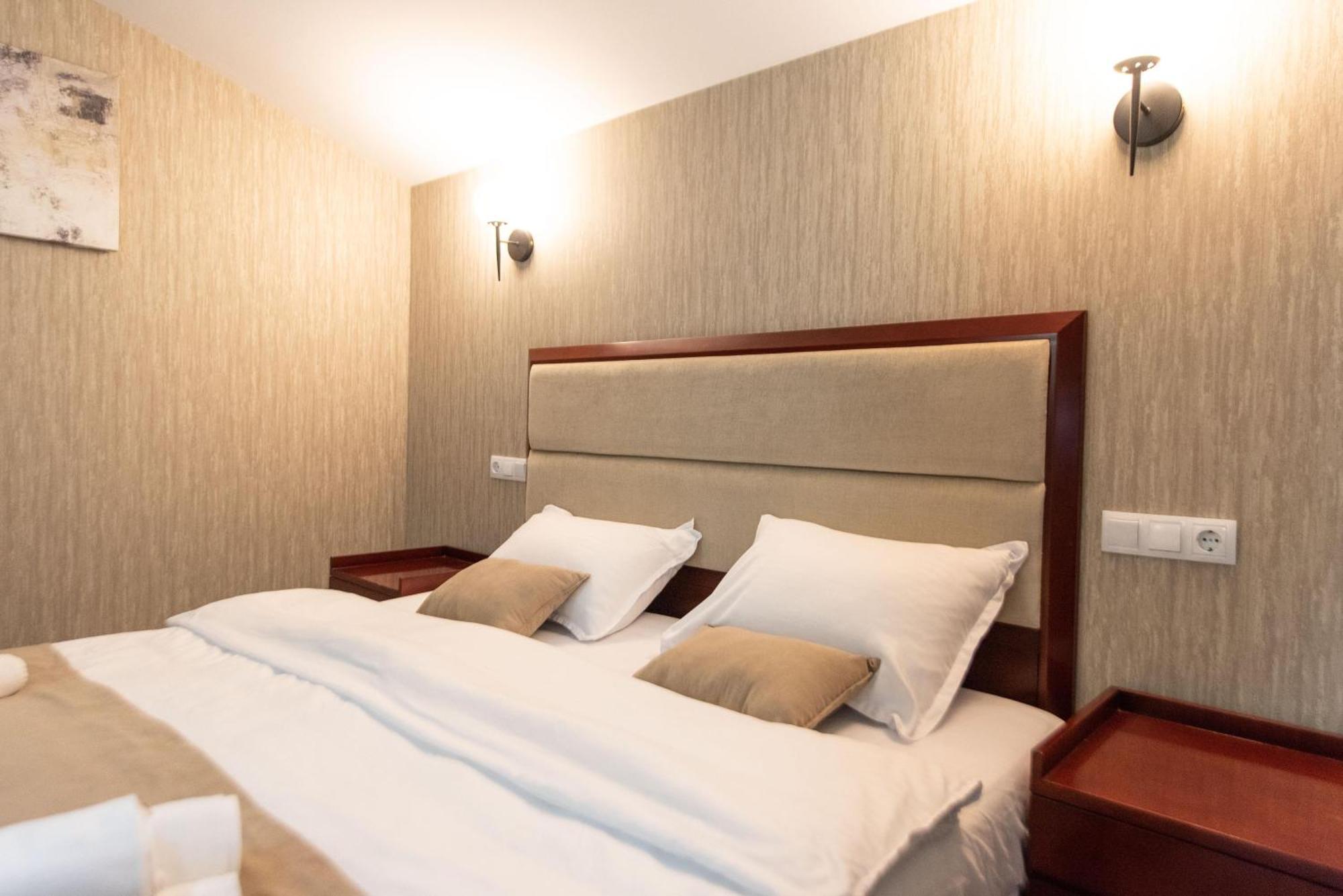 Kraveli Hotel Tbilisi Luaran gambar