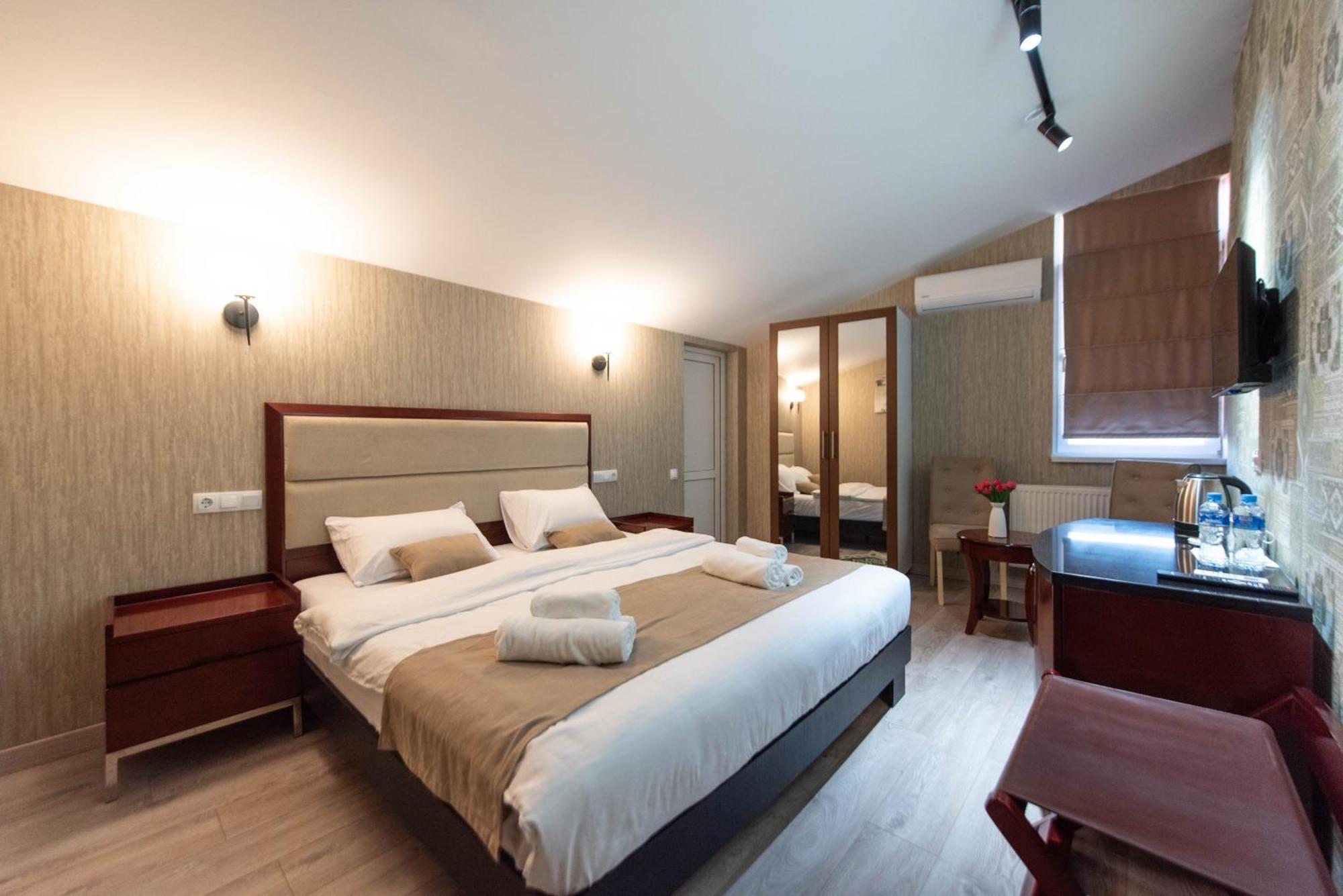 Kraveli Hotel Tbilisi Luaran gambar
