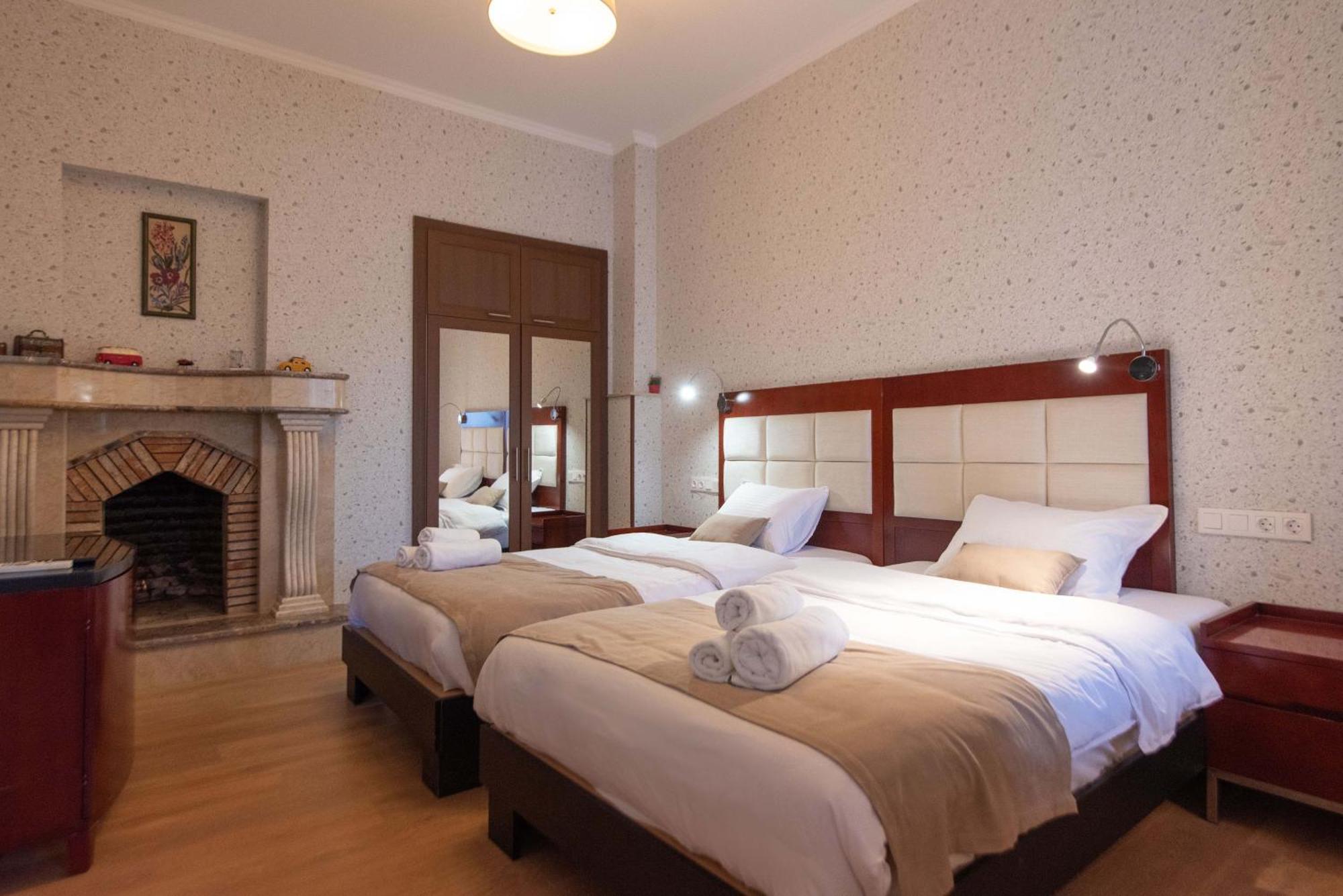 Kraveli Hotel Tbilisi Luaran gambar