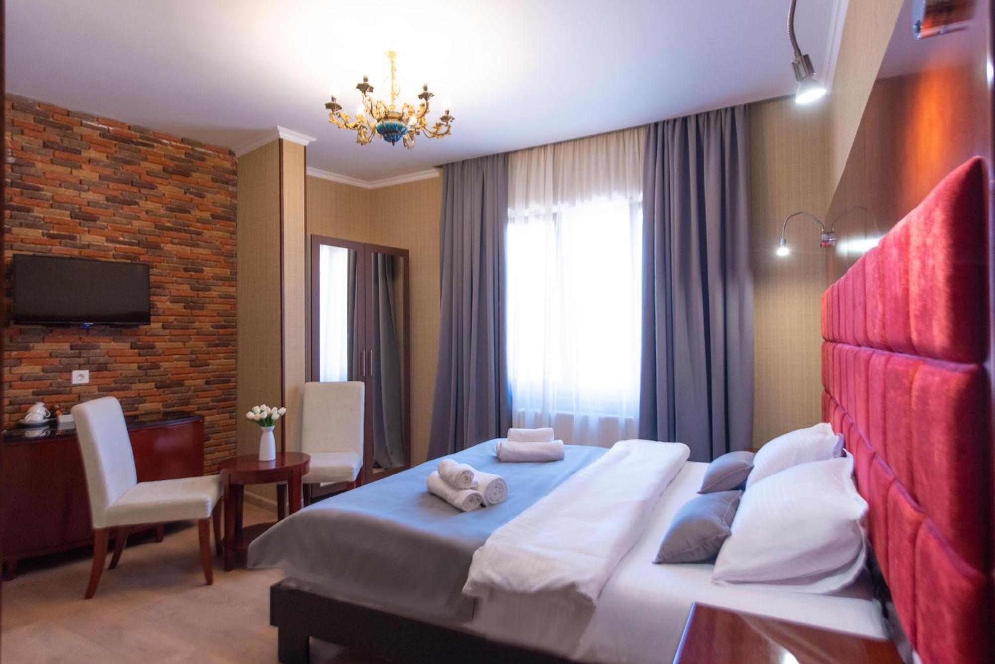 Kraveli Hotel Tbilisi Luaran gambar