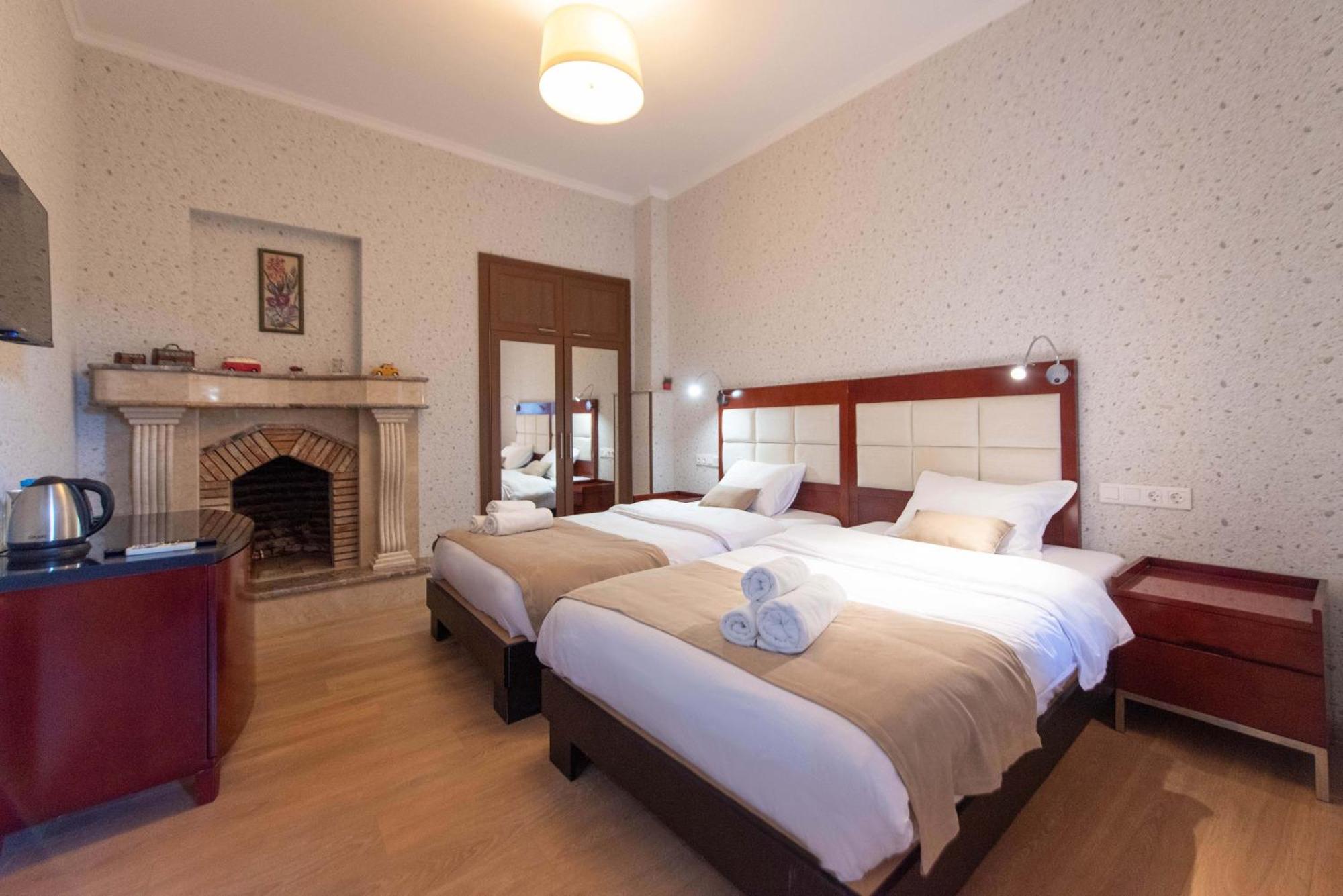Kraveli Hotel Tbilisi Luaran gambar